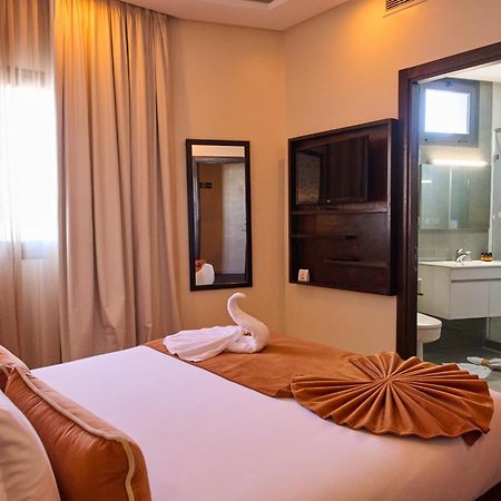 Fourteen Hotel Ain Sebaa カサブランカ エクステリア 写真
