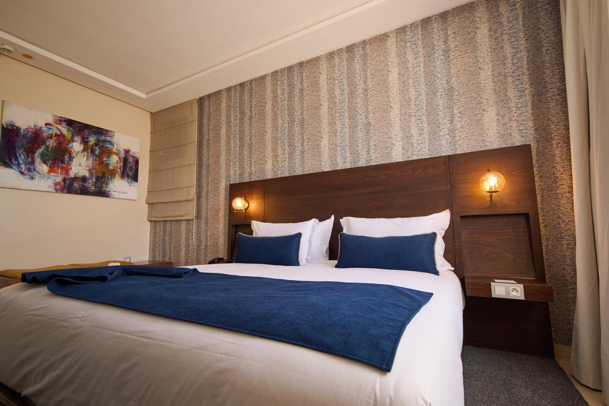 Fourteen Hotel Ain Sebaa カサブランカ エクステリア 写真
