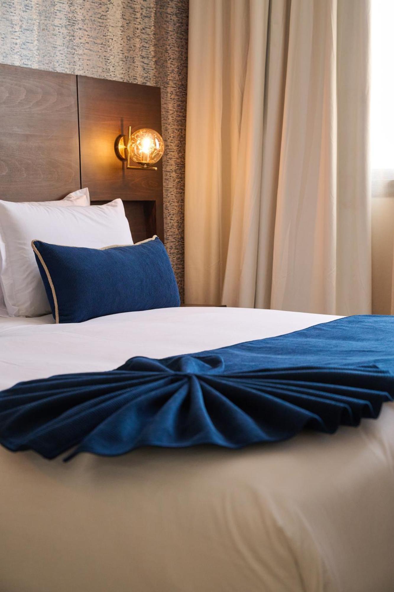 Fourteen Hotel Ain Sebaa カサブランカ エクステリア 写真
