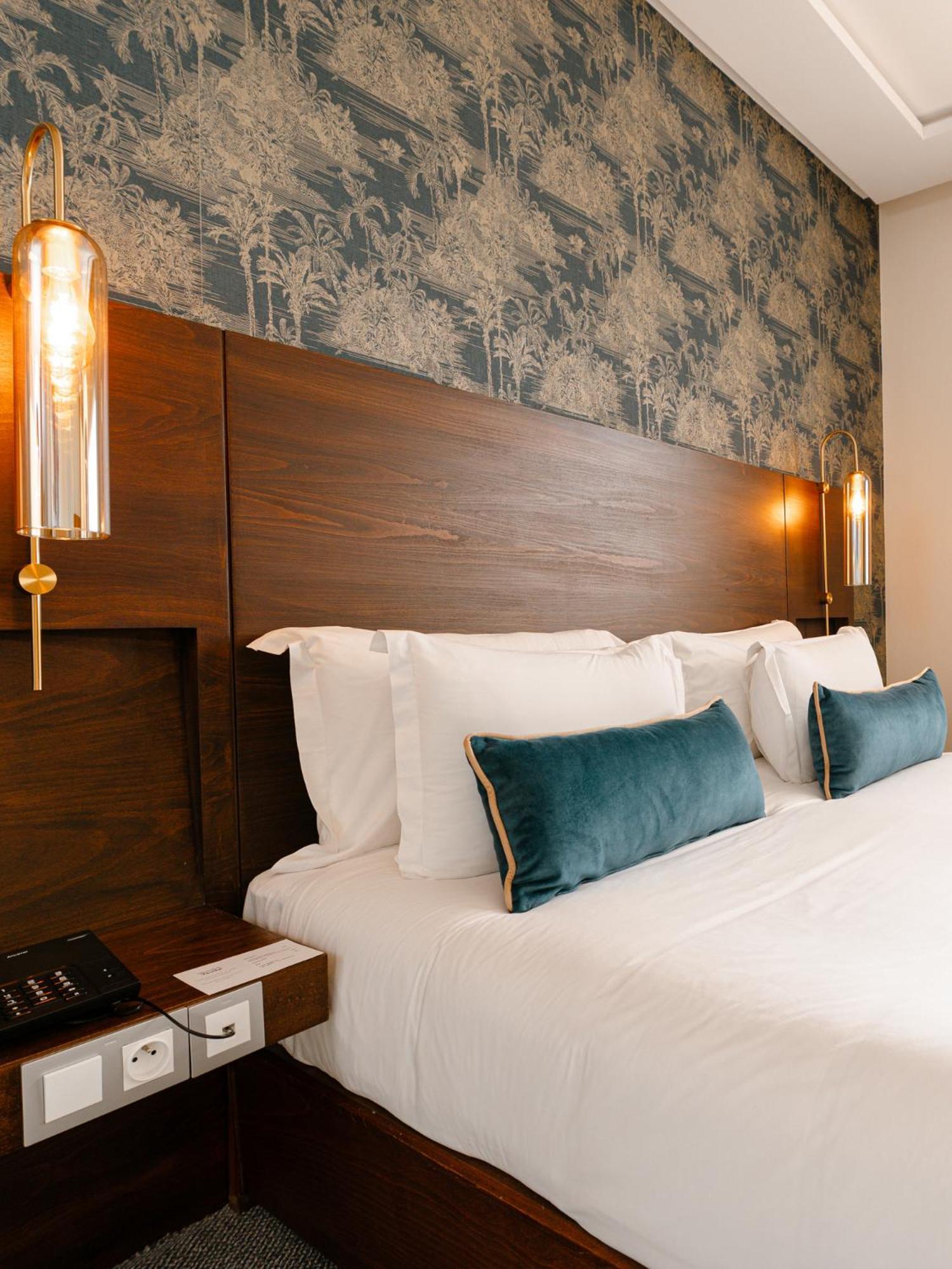 Fourteen Hotel Ain Sebaa カサブランカ エクステリア 写真