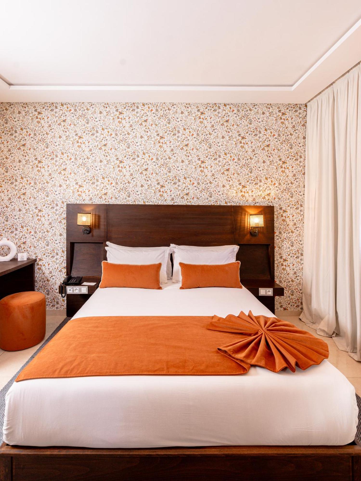 Fourteen Hotel Ain Sebaa カサブランカ エクステリア 写真