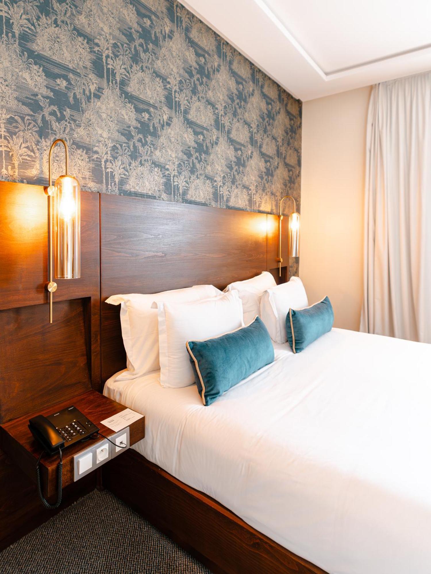 Fourteen Hotel Ain Sebaa カサブランカ エクステリア 写真