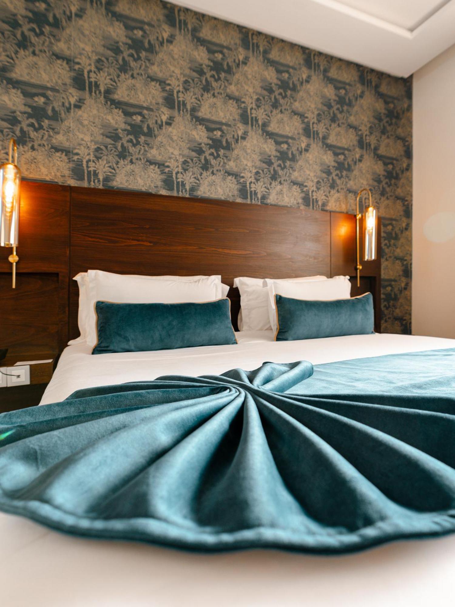 Fourteen Hotel Ain Sebaa カサブランカ エクステリア 写真