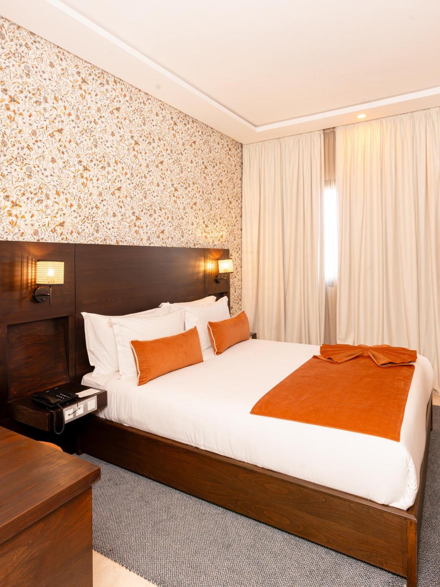 Fourteen Hotel Ain Sebaa カサブランカ エクステリア 写真